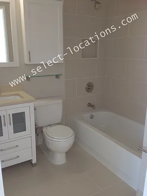 Rented by Select Locations Inc. | media 10