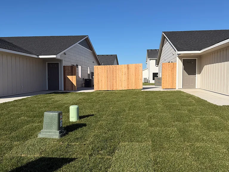 16902 W Lawson St — Photo 1
