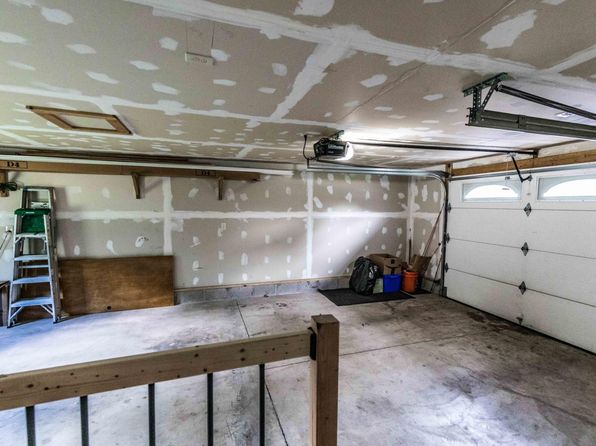 (undisclosed Address), East Syracuse, NY 13057