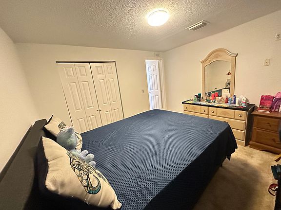 4th image of 3980 56th Ave NE