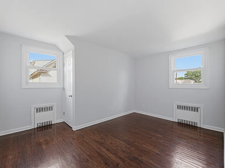 55 Marconi St #2 — Photo 16