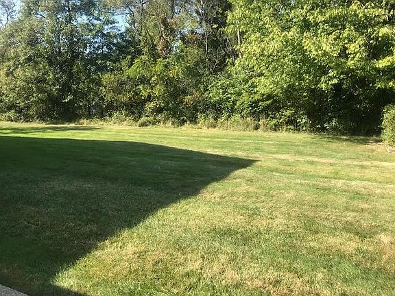 3rd image of 225 Ivy Hill Ln