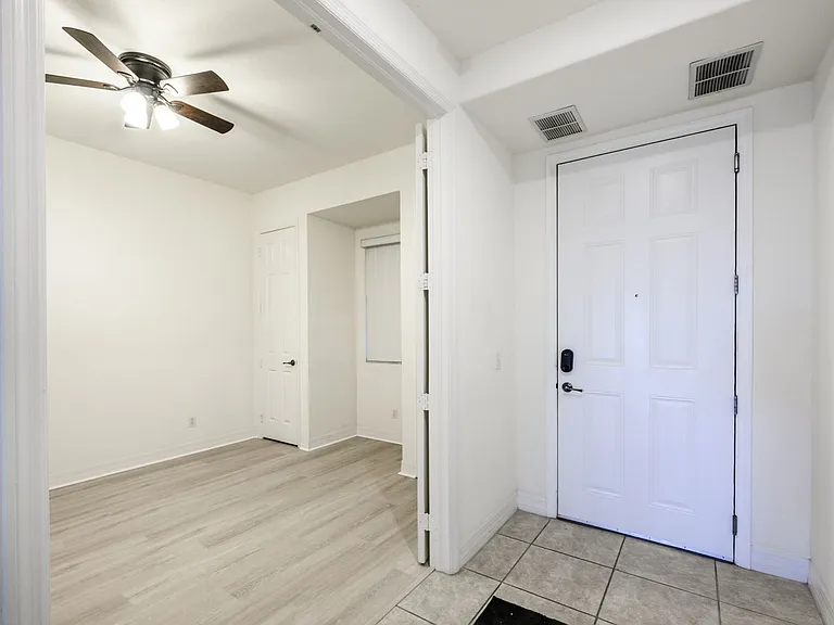 1340 Rock Dove Ct #144 — Photo 5