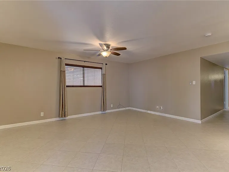 3896 Acapulco Ave — Photo 7