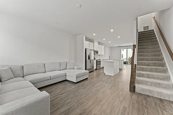 224 S Newkirk St — Photo 13