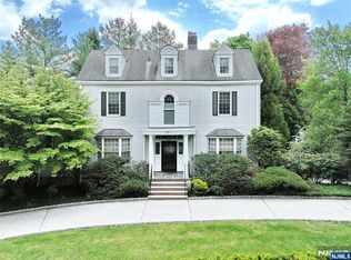191 Hillside Ave, Englewood, NJ 07631