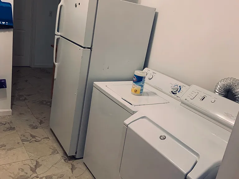 1721 Guilford Ave #1 — Photo 6