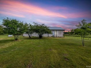 5942 Birch Run Rd, Millington, MI 48746