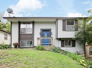 1576 Margaret St, Saint Paul, MN 55106