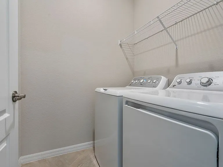 4264 Lemongrass Dr — Photo 13