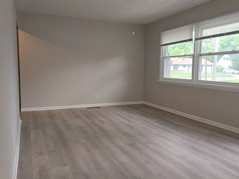 3912 N Webster Ave — Photo 15