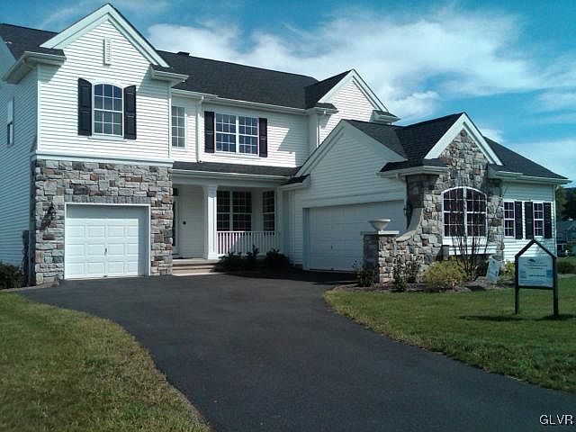 1st image of 2803 W 82 Farmstead Dr
