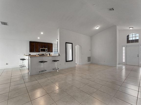 5th image of 9728 STARBOARD Drive