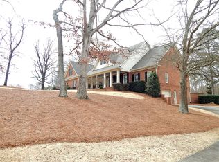 708 Old Collins Rd, Hoschton, GA 30548