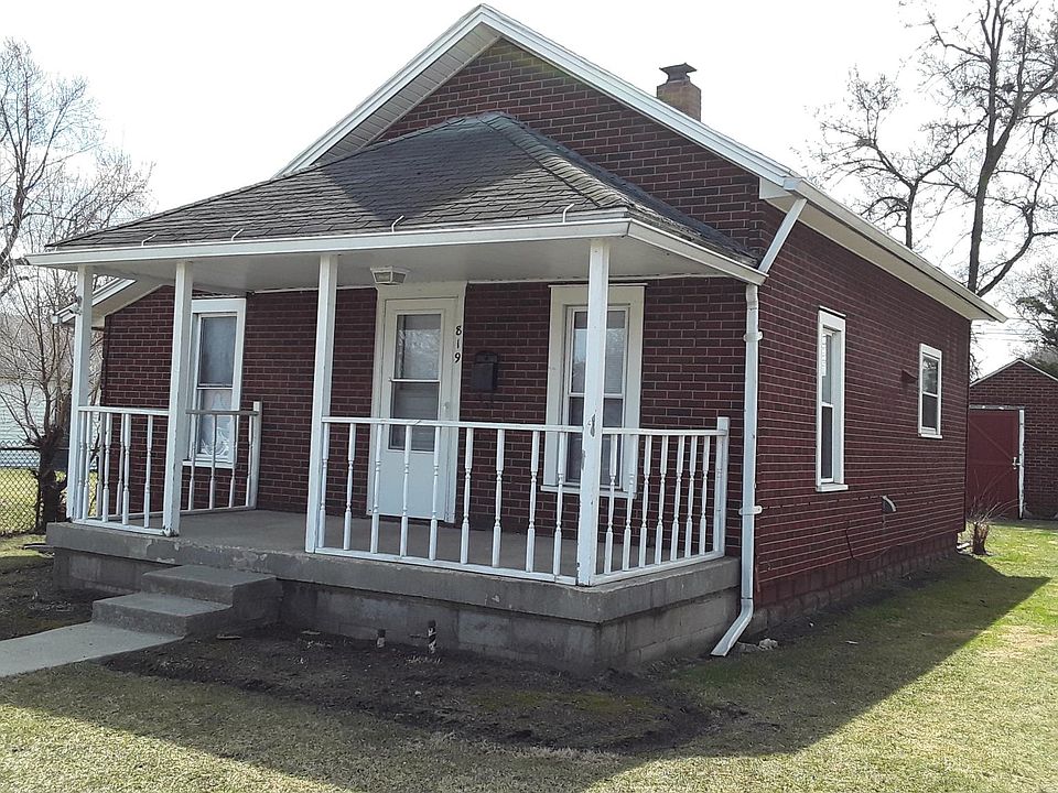 1st image of 819 E Battell St