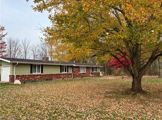 7095 Furnace Rd, Conneaut, OH 44030
