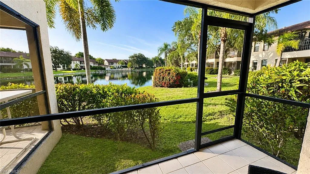 2 bed, 2.0 bath, 878 sqft, $2,100 — Photo 1