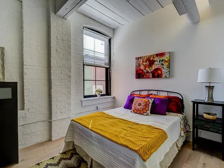 430 Fairmount — Photo 26