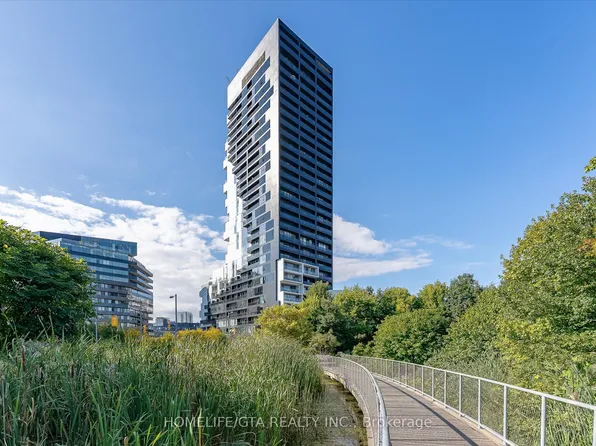 170 Bayview Ave #612, Toronto, ON M5A 0M4