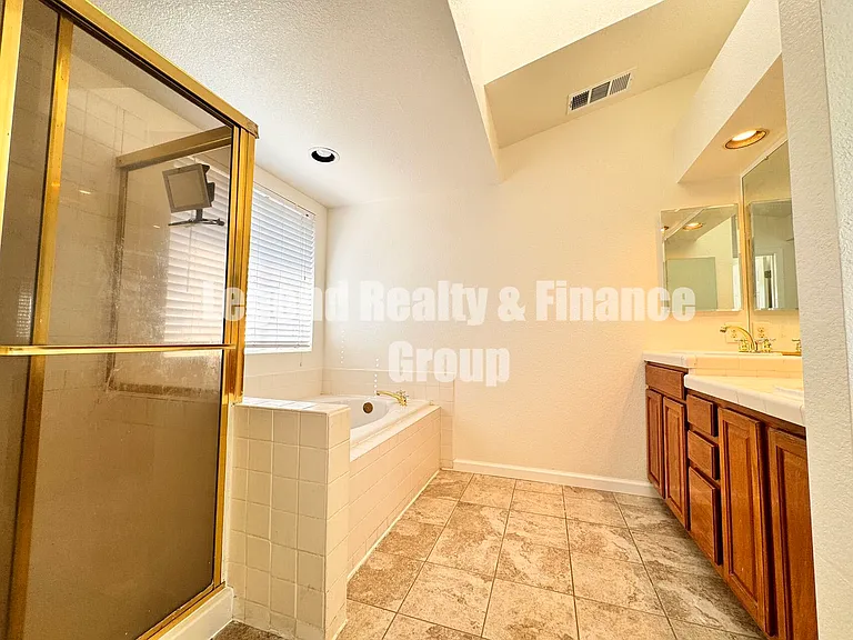 6843 Cedar Bluff Way — Photo 15