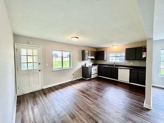 5th image of 4647 Cary Ln #4647
