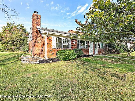 3rd image of 79 Waterfront Dr #255