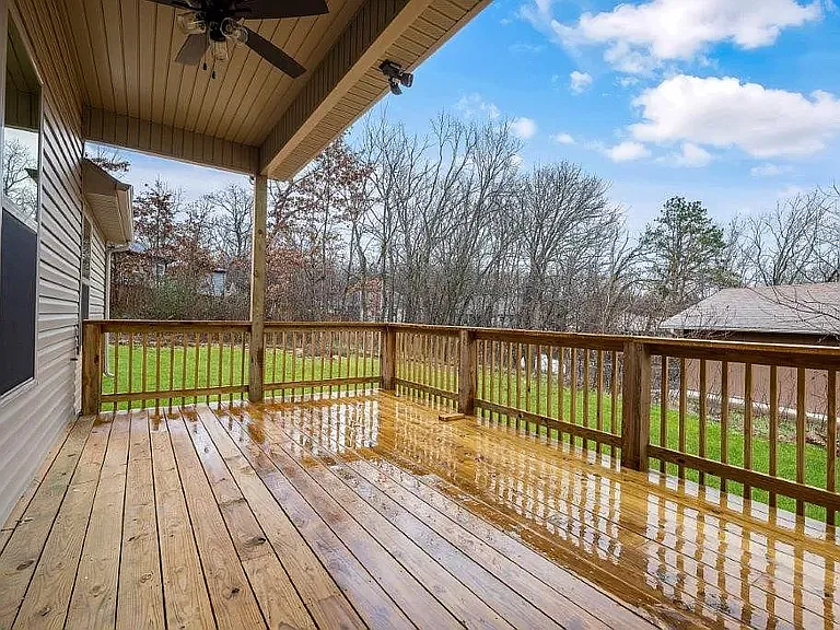 3 bed, 2032 sqft, $2,500 — Photo 3