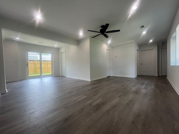 3rd image of 2210 Spencer Pl