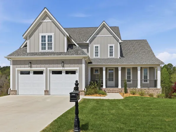 912 Equestrian Dr, Soddy Daisy, TN 37379