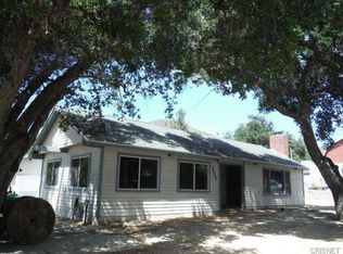 39407 Calle El Jornado, Saugus, CA 91390