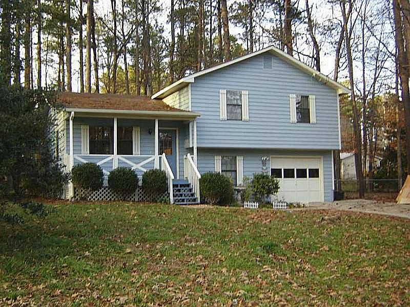 1st image of 717 Regina Ct