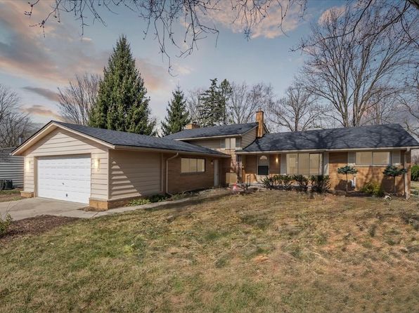 711 Sylvanwood Dr, Troy, MI 48085