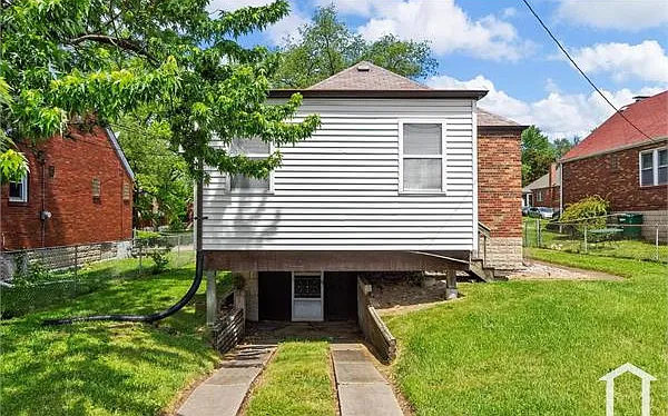 8904 Lucerne Ct — Photo 11