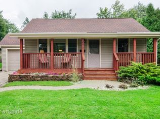 621 S 2nd St, Dundee, IL 60118