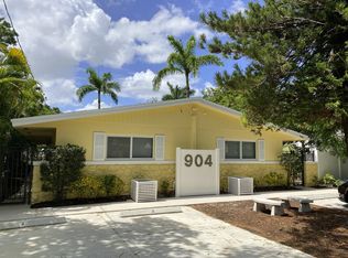 904 SE 12th Ct, Fort Lauderdale, FL 33316