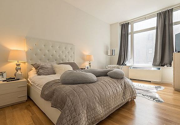 5th image of 325 5th Ave APT 14D