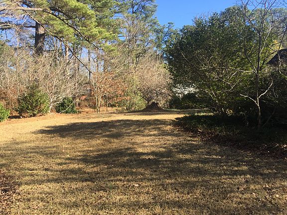 4th image of 303 Pontotoc St