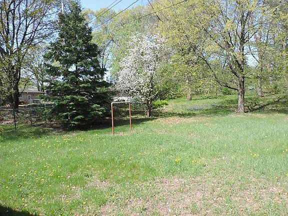 3rd image of 26560 Forli Ave