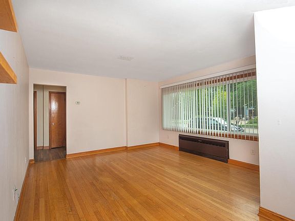 4th image of 620 Melvin AVENUE