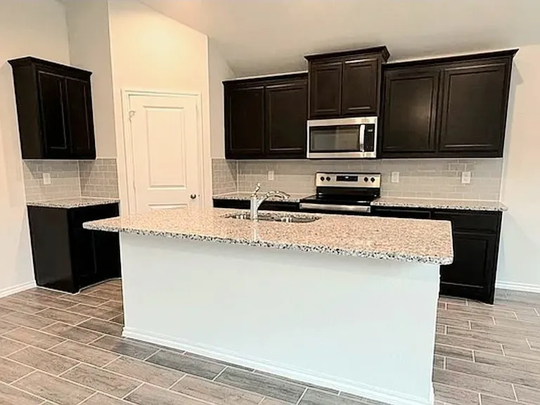 5825 Brookville Dr — Photo 3