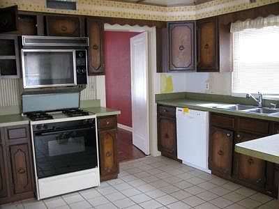 4th image of 357 Brightwood Dr