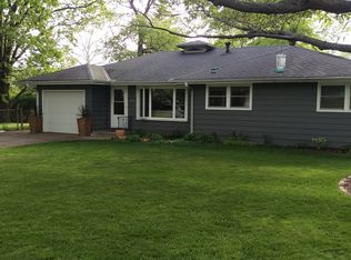 3933 N Walround Ln, Peoria, IL 61615