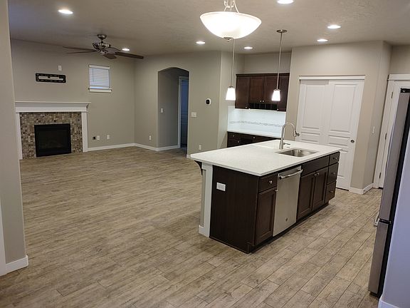5th image of 21082 NE Gracie Ln