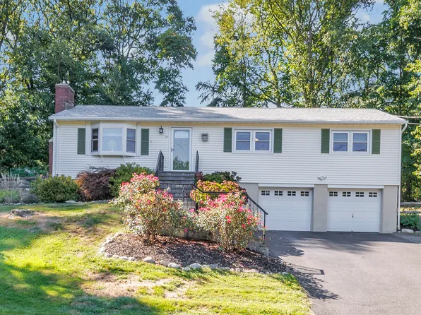 25 Woods Grove Road, Shelton, CT 06484