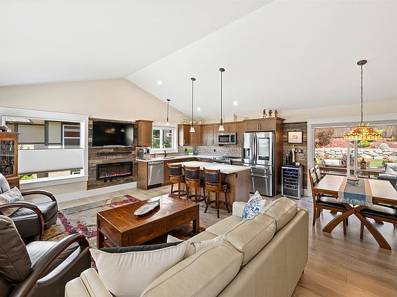 3rd image of 4400 McLean Creek Rd #128