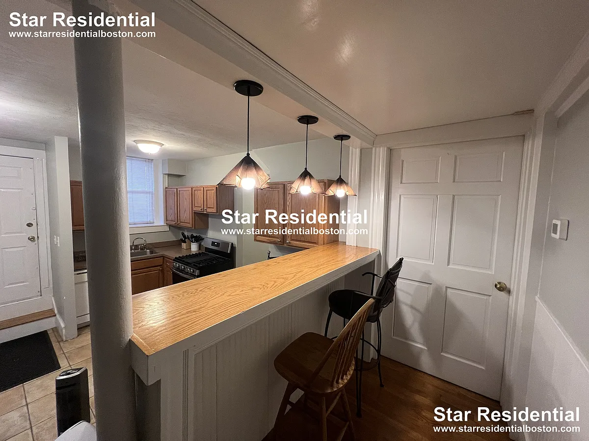 Building Photo - 14-16 Hamilton Rd #A