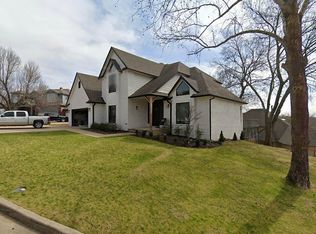 12123 S 18th Ct E, Jenks, OK 74037