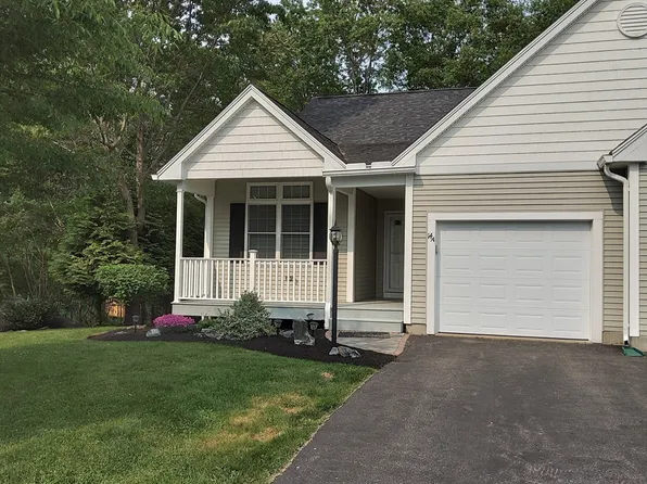 14 Stockbridge St #A, Webster, MA 01570