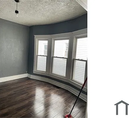 4123 W Market St — Photo 12