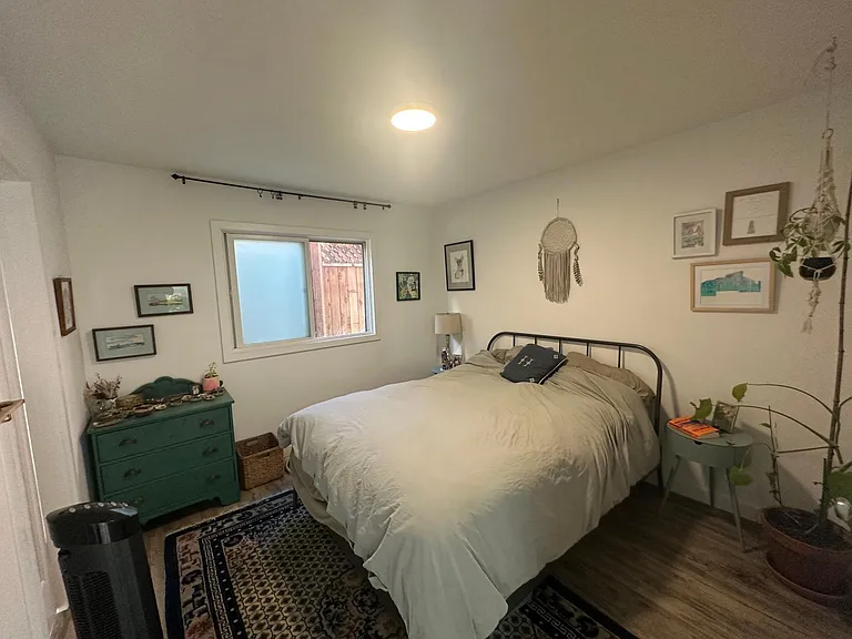 5915 Telegraph Ave #5 — Photo 4